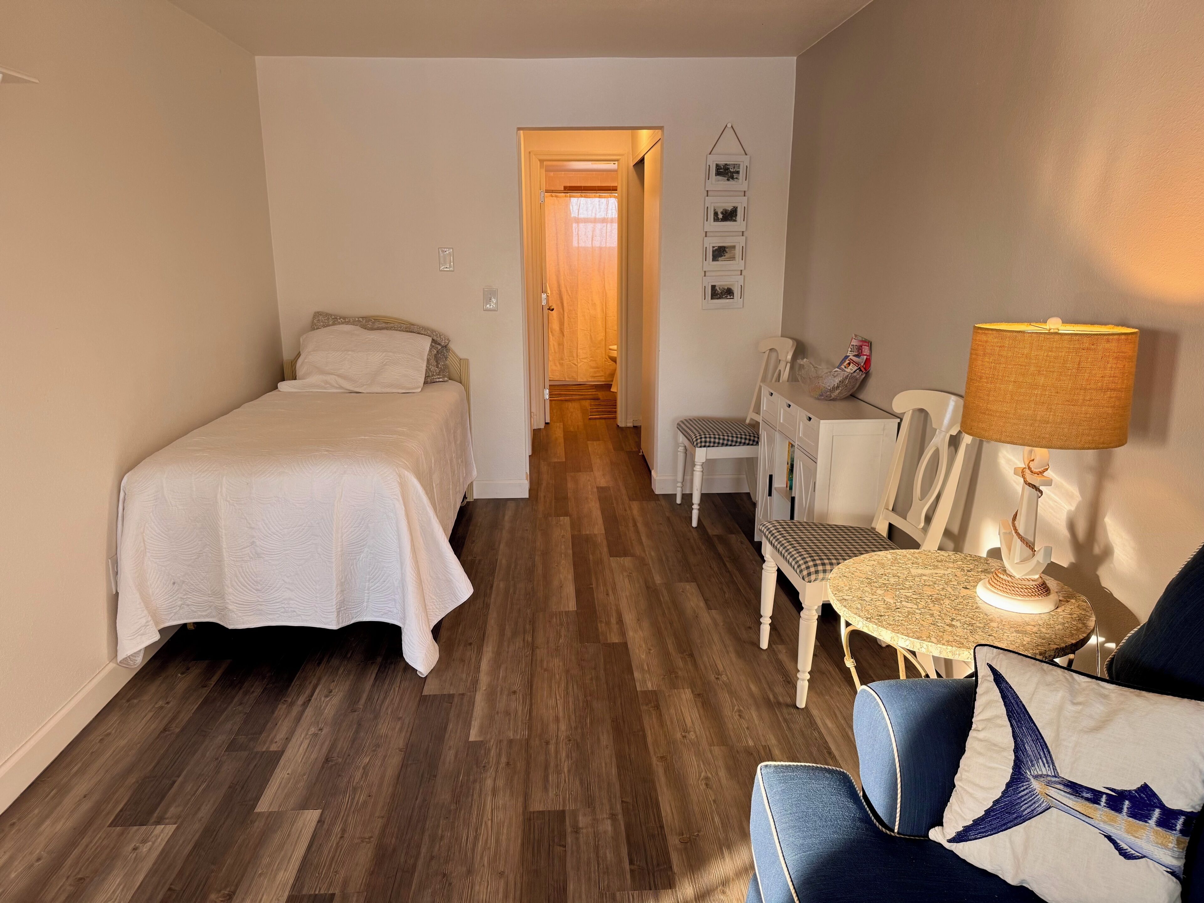 Iron/ironing board, free WiFi