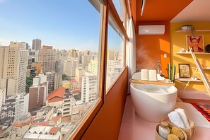 Interior - Frida - 32nd floor with a view of the Valley (São Paulo)