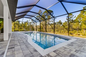 Piscine extérieure, piscine chauffée