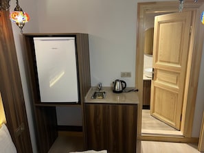 Standard Room, Balcony | Peralatan tempat tidur premium, langsir/tirai gelap terus