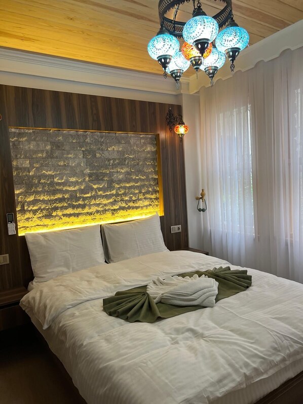 Standard Room | Premium bedding, blackout drapes, iron/ironing board, free WiFi - Arkeon Bosphorus Hotel & Suites (Istanbul)