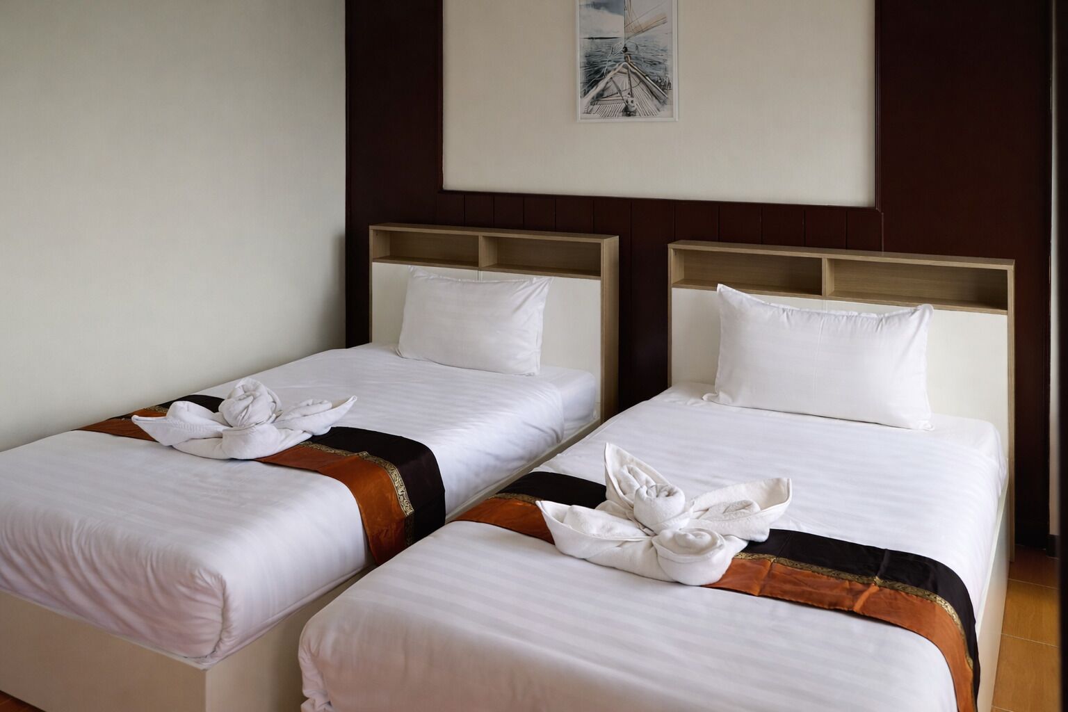 Superior Twin Room, Balcony | Desk, laptop workspace, free WiFi