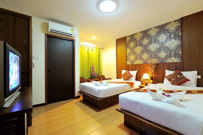 Deluxe Twin Room, Balcony, Mountain View | Desk, laptop workspace, free WiFi