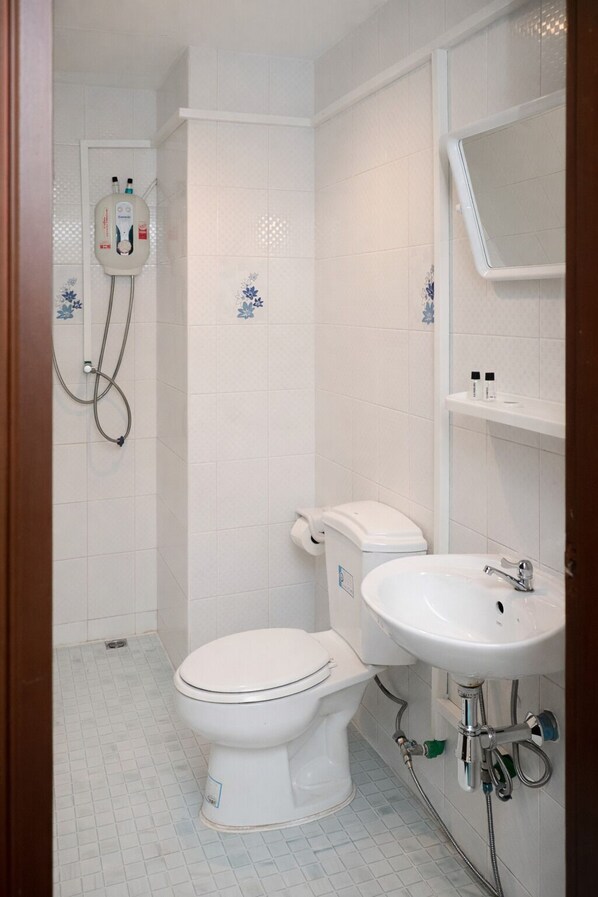 Superior Double Room, Balcony | Bathroom | Shower, hair dryer, towels, soap - Azure Palace (Patong)