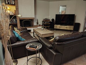 Living area - Maison d hotes Beauregard  (Donneville)