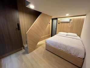 Chambre Familiale, 2 grands lits, non-fumeur, climatisation