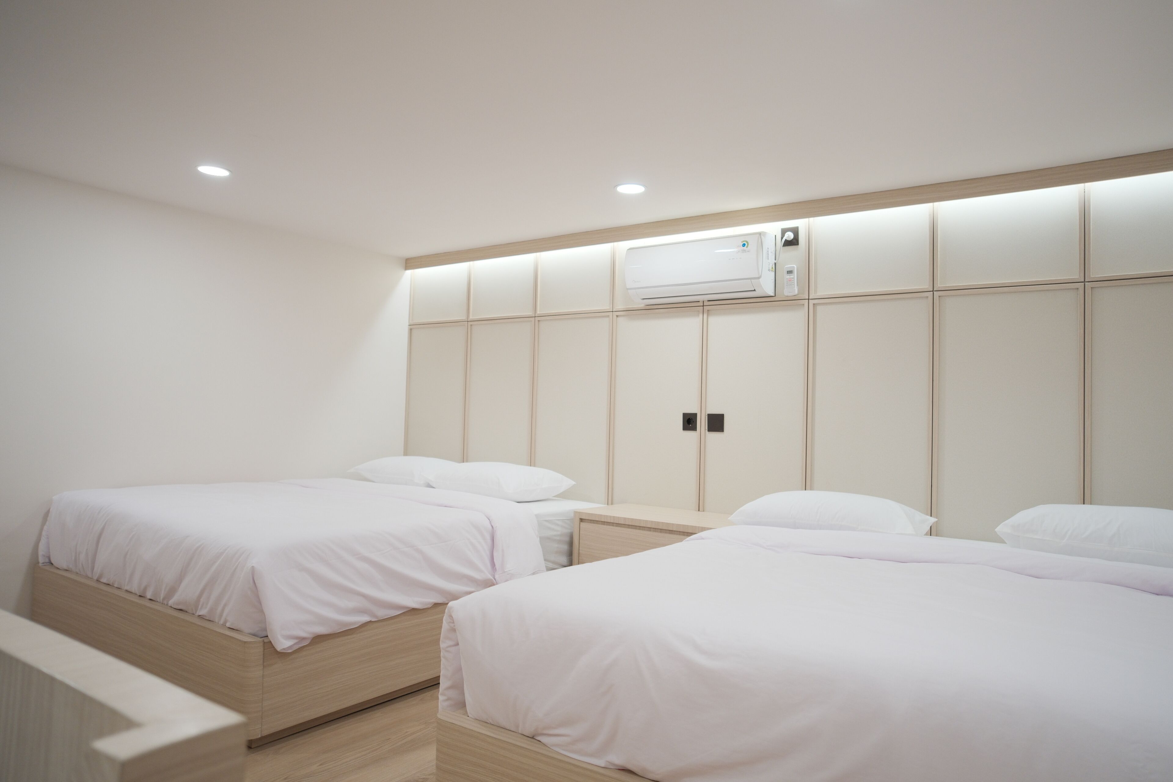 Kamer, meerdere bedden, niet-roken, airconditioning | Een bureau