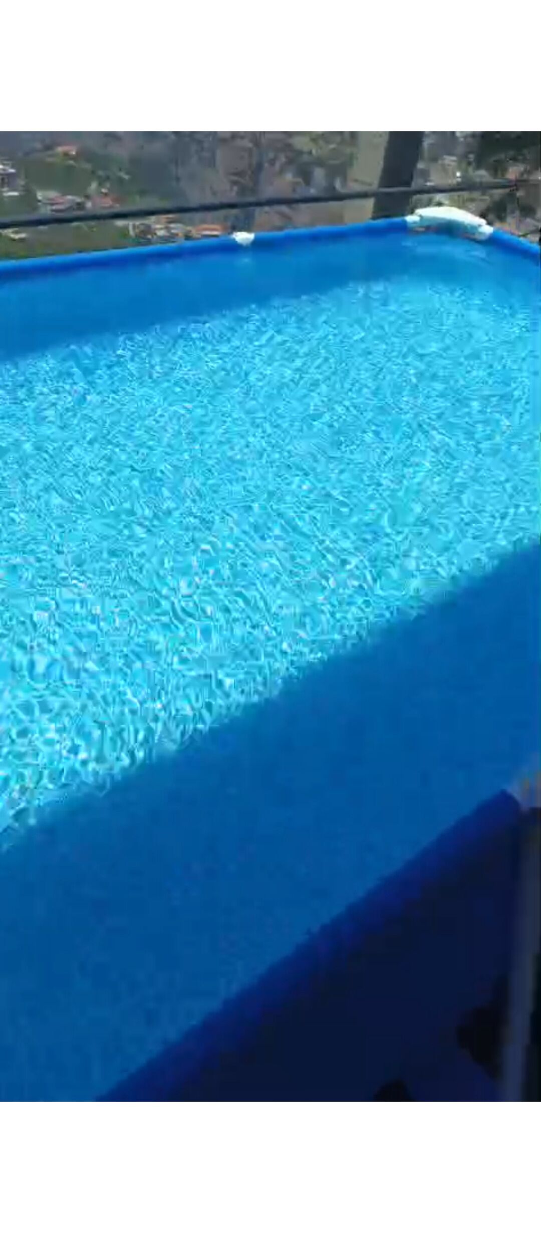 حمام سباحة