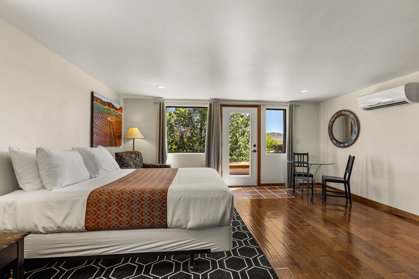 Fer et planche à repasser, Wi-Fi, draps fournis