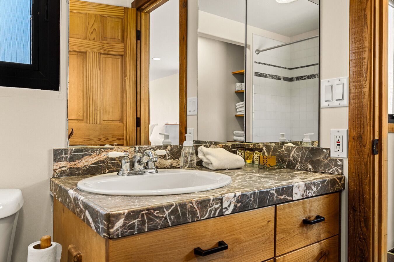 Hair dryer, towels