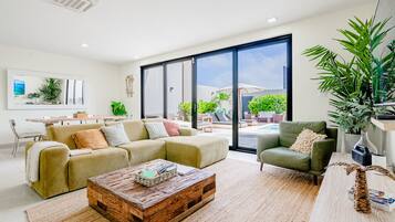 智能電視、音響