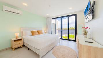 4 bedrooms, in-room safe, iron/ironing board, travel cot