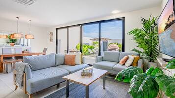 智能電視、音響