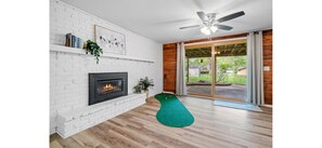 Interior - Spacious Retreat Near Medicine Lake 15 Minutes to Downtown (Plymouth)