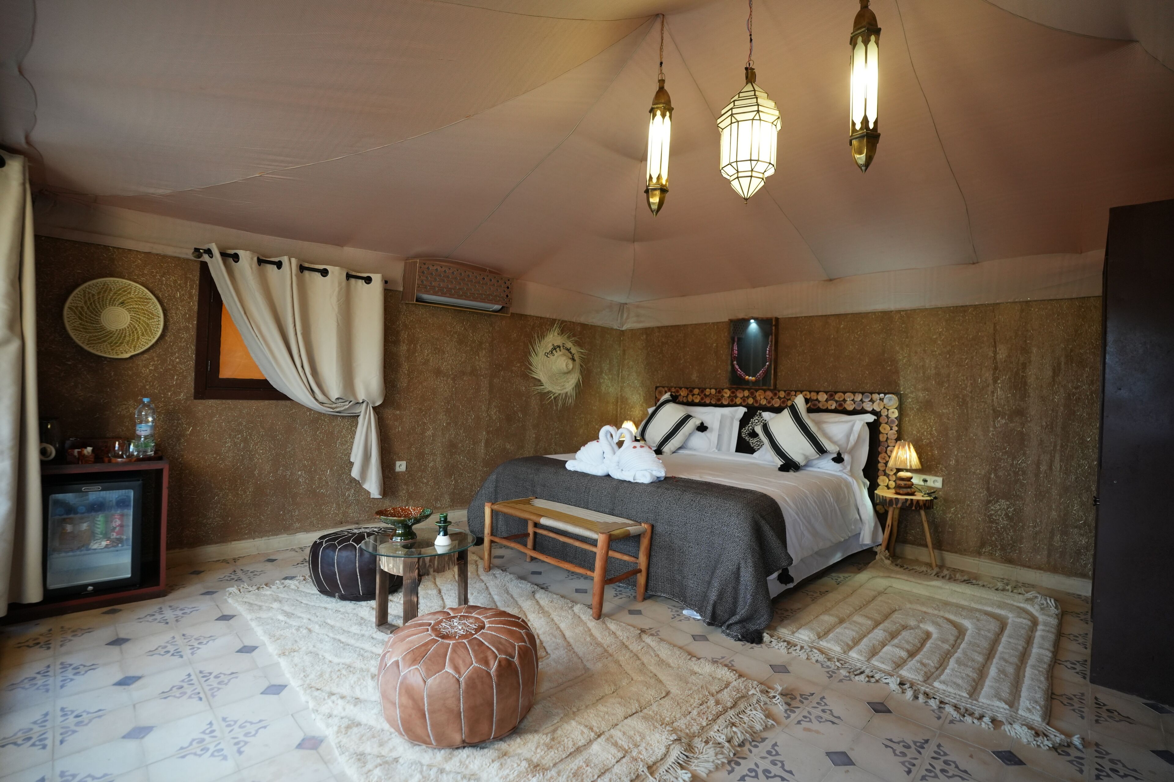 In-room safe, soundproofing, free WiFi