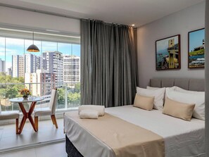 1 bedroom, iron/ironing board, Internet, bed sheets - Live Caminho das Árvores Near the Mall (Salvador)