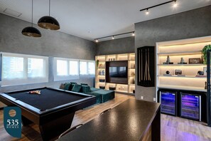 Games room - Live Caminho das Árvores Near the Mall (Salvador)