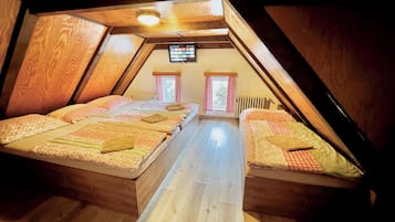 3 bedrooms, iron/ironing board, travel crib, free WiFi