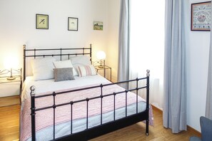 3 bedrooms, iron/ironing board, WiFi, bed sheets - Cosy, bright 68m2 apartment in the center of town (Boulogne-sur-Mer)