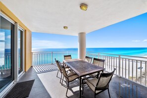 Outdoor dining - Gulf Front/Chair Service/Heated Pool (Panama City Beach)