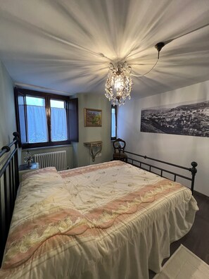 1 camera, Wi-Fi, lenzuola