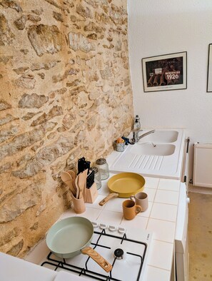 Horno, placa de cocina y lavavajillas