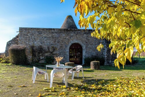 🍇 Un moulin au c œur des vignes ! 🌞 Venez vivre et découvrir l'Anjou