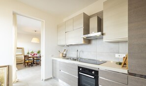 Fridge, oven, toaster, cookware/dishes/utensils - Cagliari panoramic view by Propertize (Cagliari)