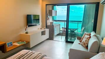 Deluxe Apartment, 1 Double Bed with Sofa bed | Premium bedding, individually decorated, individually furnished, desk