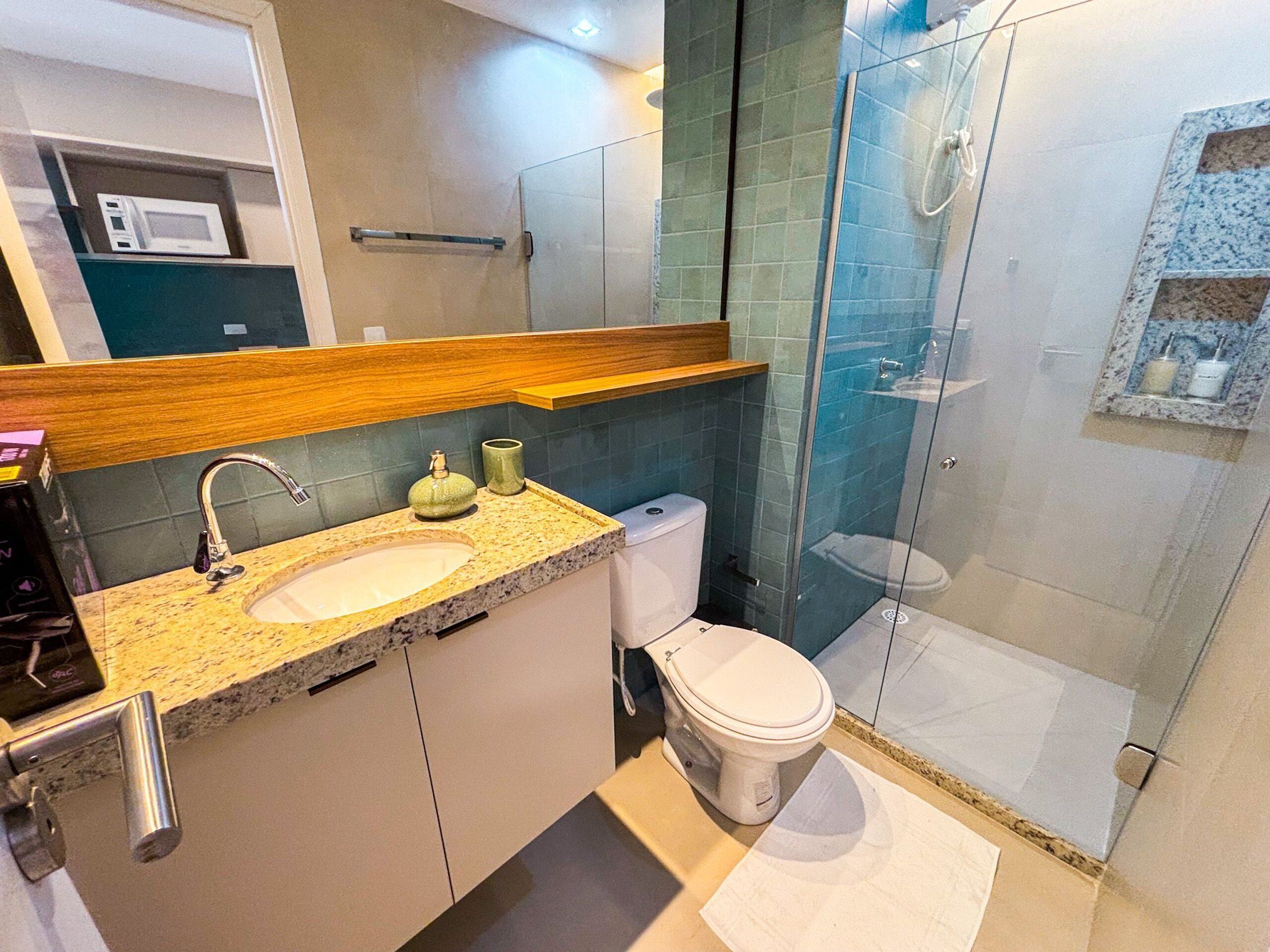 Apartamento luxo, 1 cama de casal e sofá-cama | Banheiro