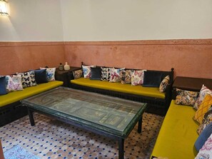 Interior - 3-bedroom Riad in enchanting Marrakech, Wifi and Pool (Marrakech)