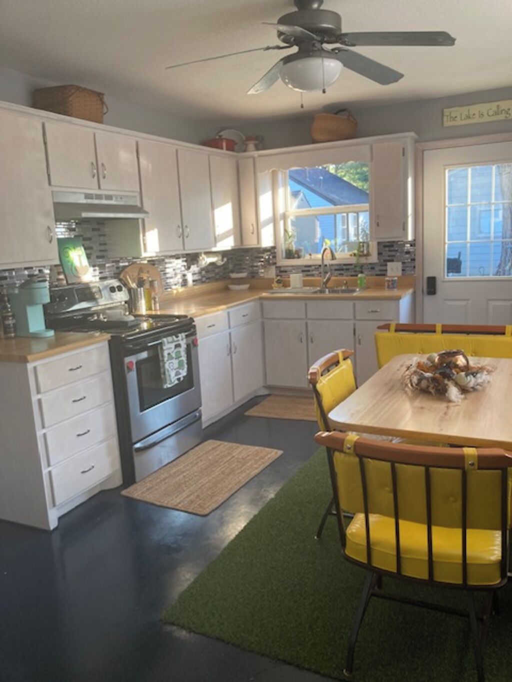 Micro-ondes, four, plaque de cuisson