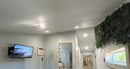 Cozy Townhouse 45 Min from Panama City Beach / 20 Min from Florida State Caverns