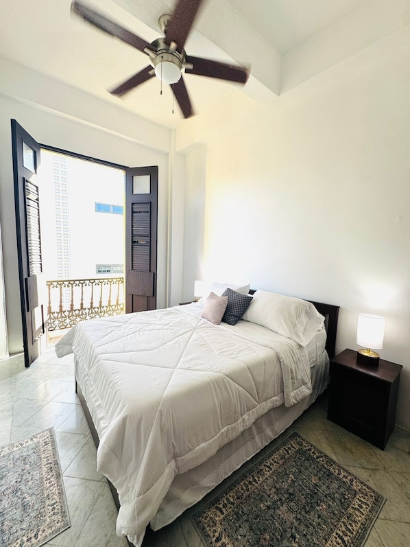 2 bedrooms, iron/ironing board, WiFi, bed sheets