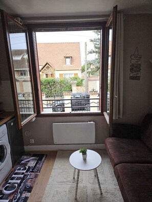 Interior - Studio in Champigny sur marne near Disneyland (Champigny-sur-Marne)
