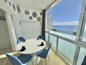 Dining - Studio in Canyelles with parking - Sea view, up to 4 guests (Roses)