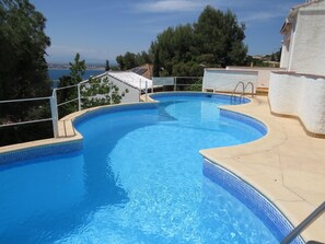 Pool - Bright apartment in Roses with pool and private garage (Roses)