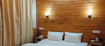 Spacious 4-bedroom cottage  surrounded by deodar trees