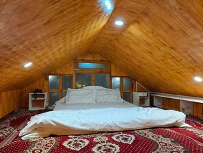 Bügeleisen/Bügelbrett, Internetzugang, Bettwäsche