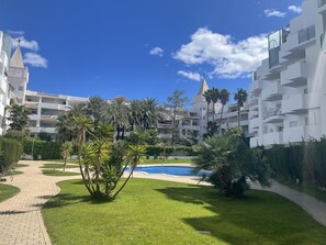 Exterior - Charming Apt with Pool, 360º Terrace, Near Beach & Town - Sleeps 4, A/C, Elevator (Roses)