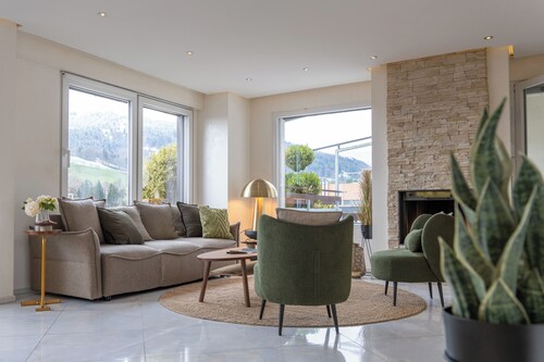 The View- Lucerne-Pilatusblick-Lake Lucerne-Mountain View