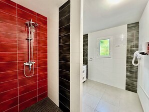 Soap, toilet paper - Caporizon-Villa Aubepines (Coulounieix-Chamiers)