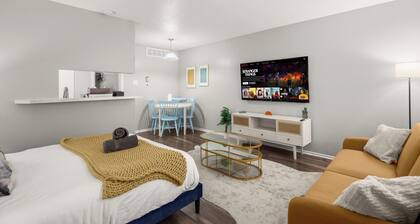 Modern Central Austin Retreat Near UT & Downtown
