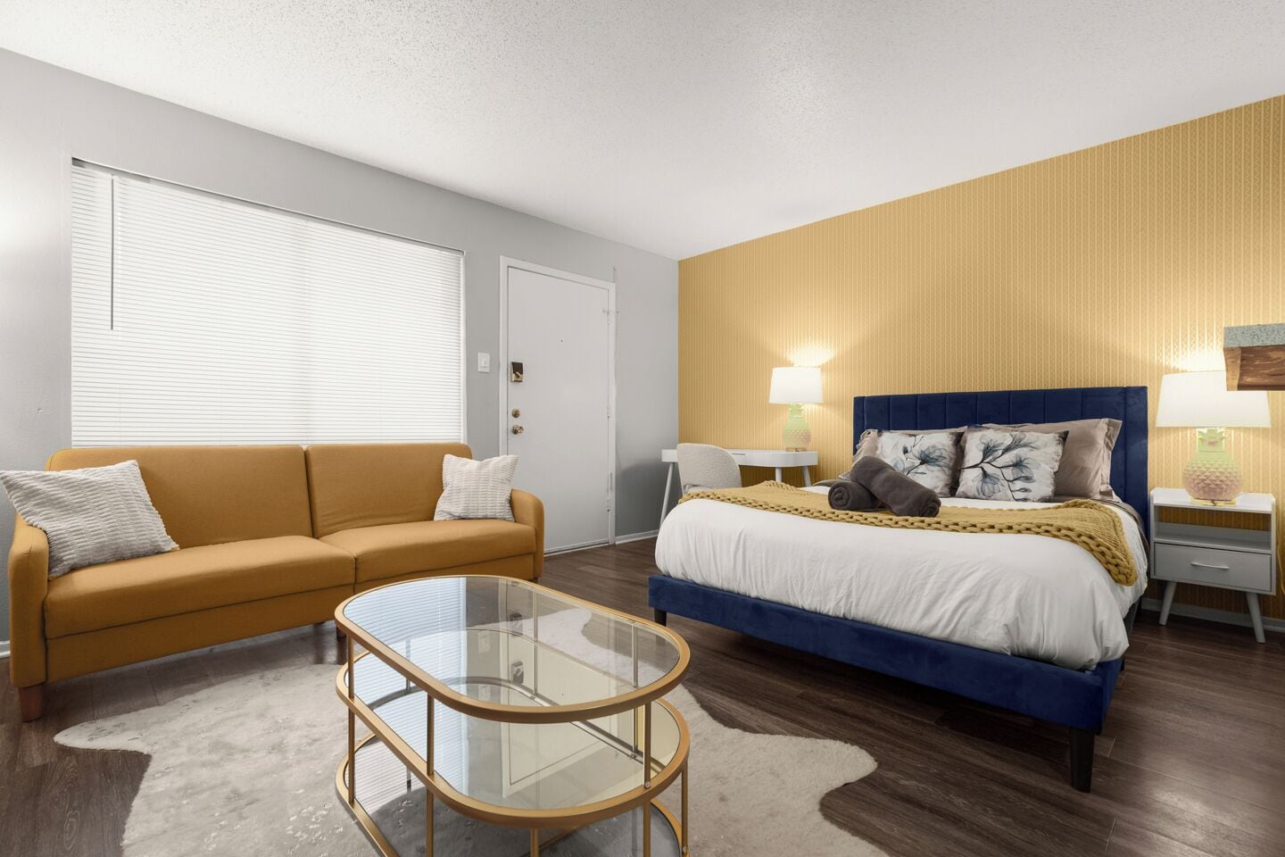 1 bedroom, iron/ironing board, internet, bed sheets