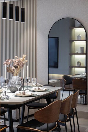 In-room dining - Roomszy Residences - Opera Grand  (Dubai)