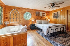 2 chambres, fer et planche à repasser, lit parapluie, Wi-Fi gratuit