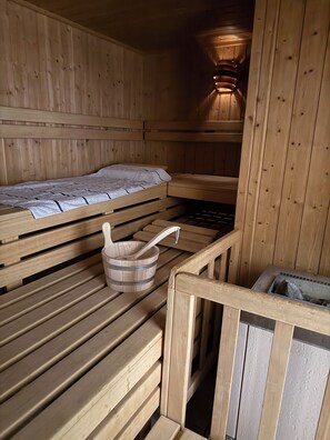 Sauna - Dat Stürboord with North Sea view, swimming pool and sauna (Wurster Nordseeküste)
