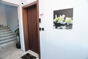 Interior - Koko's Apartment (Rethymno)