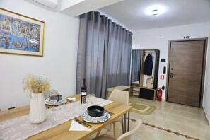 Dining - Koko's Apartment (Rethymno)