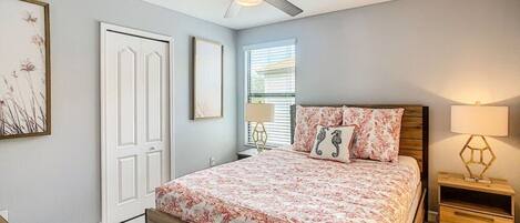6 bedrooms, iron/ironing board, WiFi, bed sheets